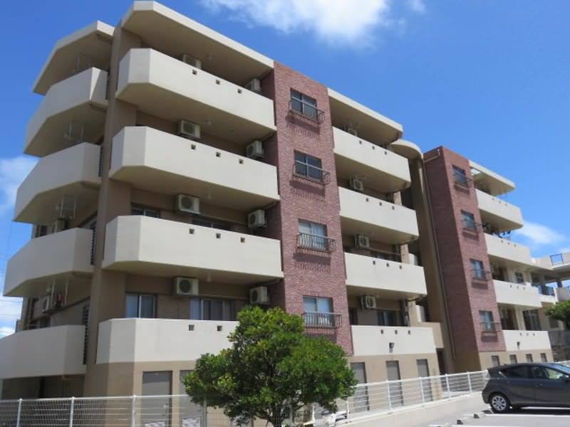 1DK Apartment for Rent in Hiyagon, Okinawa City - 50,000 Yen - Image 1