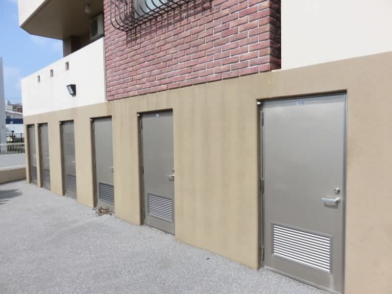 1DK Apartment for Rent in Hiyagon, Okinawa City - 50,000 Yen - Thumbnail 3