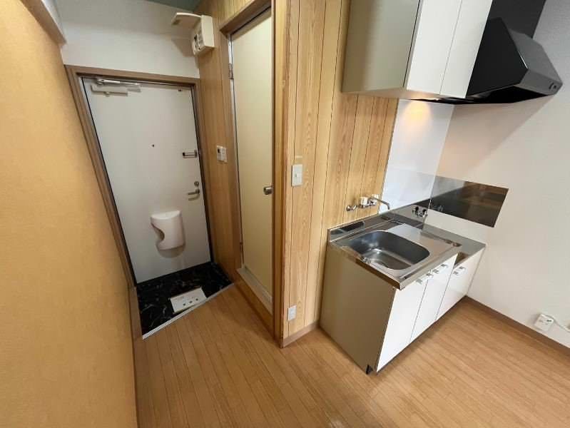 1R Apartment for Rent in Shinjo, Ginowan, Okinawa - 16.66 sqm - Thumbnail 3