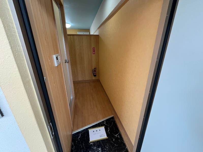 1R Apartment for Rent in Shinjo, Ginowan, Okinawa - 16.66 sqm - Thumbnail 2