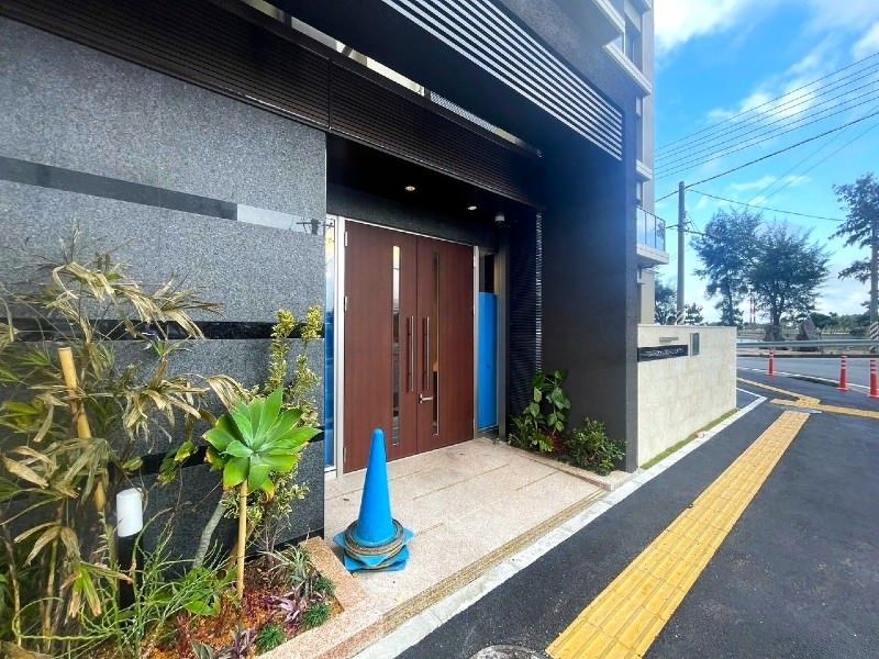 Milco Mansion Akebono Sea Front View Penthouse in Naha - Thumbnail 3