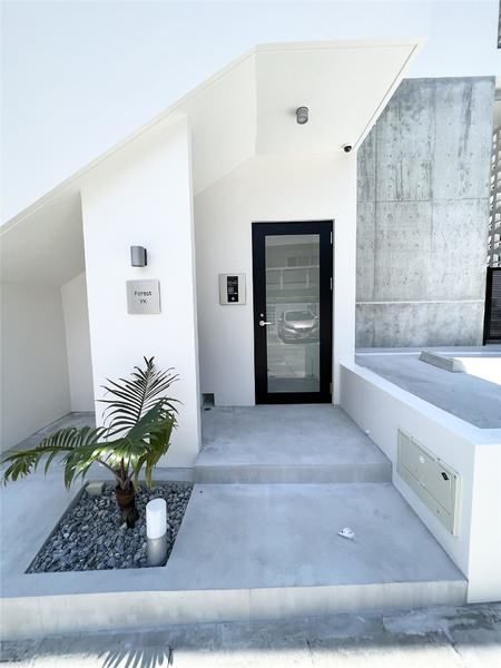Forest YK 1K Apartment for Rent in Naha, Okinawa - Thumbnail 3