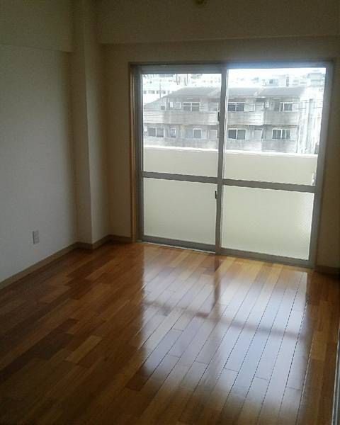 Dream House 2LDK Apartment for Rent in Naha City, Okinawa - Thumbnail 2