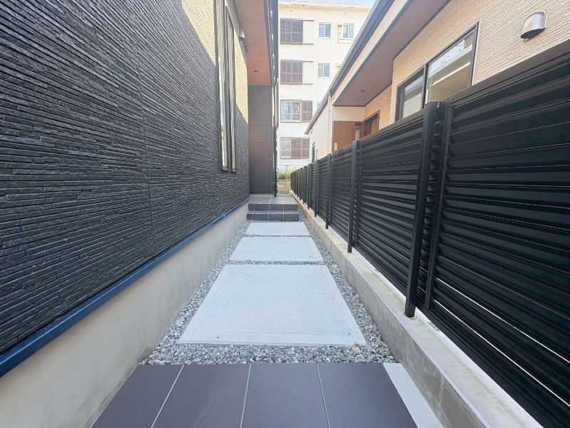 New 4LDK House in Ginowan, Okinawa with 3 Car Spaces - Thumbnail 3