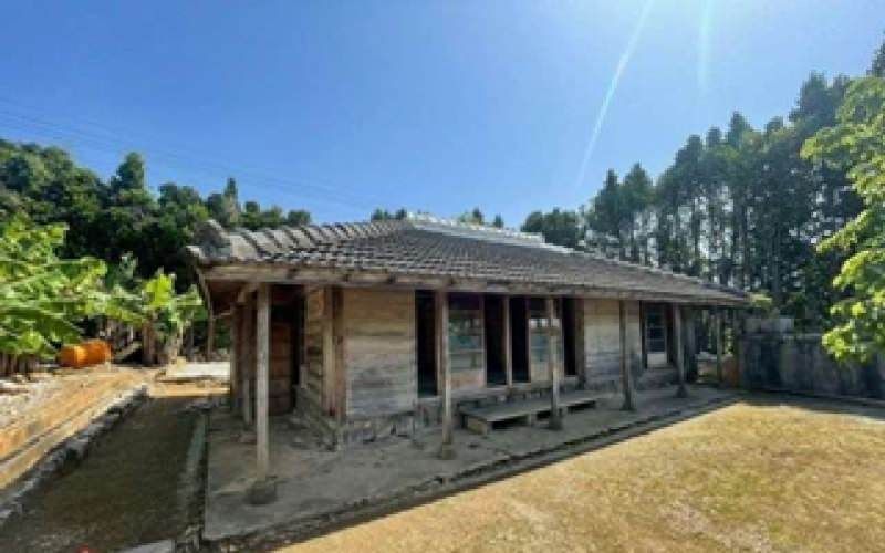 3K House for Sale in Shinzato, Motobu Town, Okinawa - Thumbnail 2