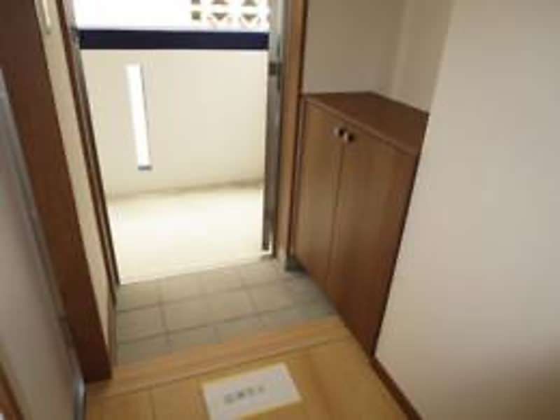 Modern 2LDK Apartment for Rent in Ginowan, Okinawa - Thumbnail 3