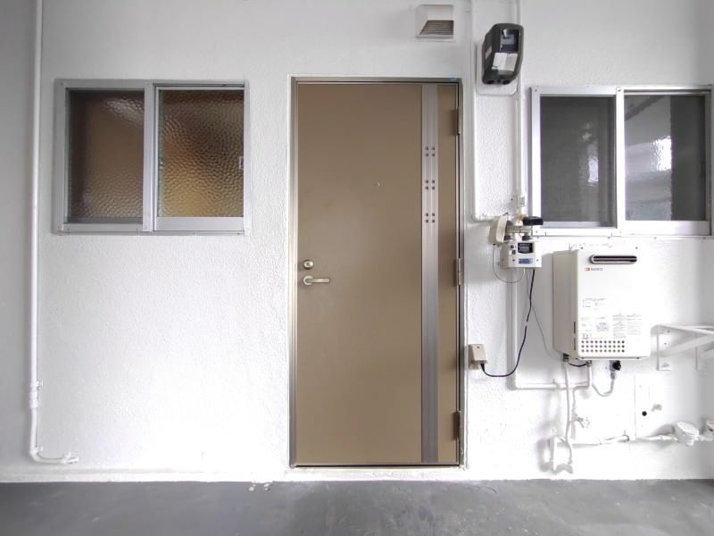 1K Apartment for Rent in Kunen, Naha City, Okinawa - Thumbnail 4