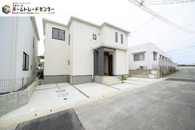 New 4LDK House in Yaese Town, 3 Parking Spaces, Walk-in Closet — Image 1, Yaese, Okinawa