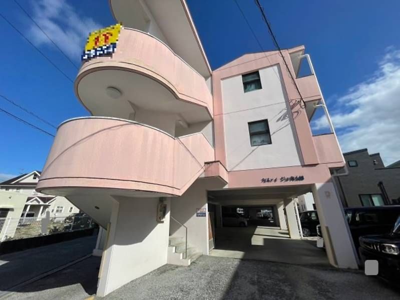 Castillo Matamabashi 1R Apartment for Rent in Tomigusuku, Okinawa - Thumbnail 2