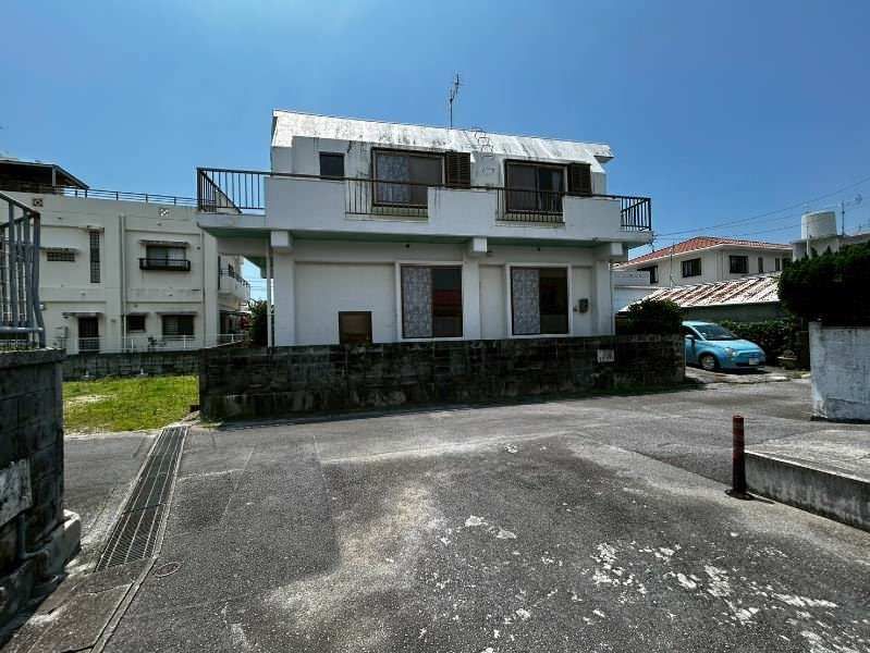 3LDK RC House for Sale in Nishihara Town, Okinawa - Thumbnail 2