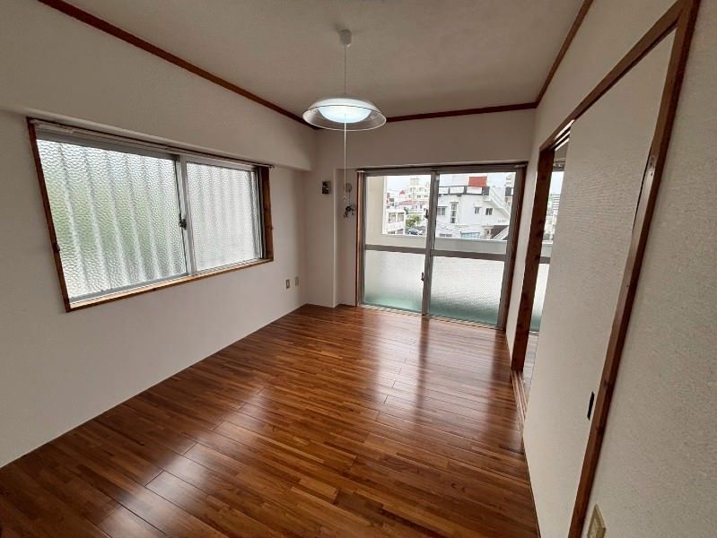 2LDK Apartment for Rent in Oyama, Ginowan City, Okinawa - Thumbnail 2