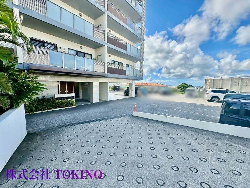 Renovated 2LDK Apartment in Ginowan, Okinawa with Pet Consideration - Thumbnail 3