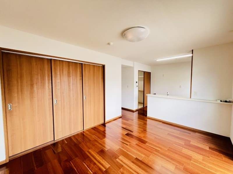Modern 2LDK Apartment for Rent in Shuri Daimyocho, Naha - Thumbnail 4