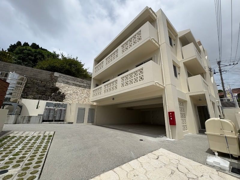 3LDK Apartment in Shuri Kinjo-cho, Naha | 2024 Build with Private Garden - Thumbnail 2