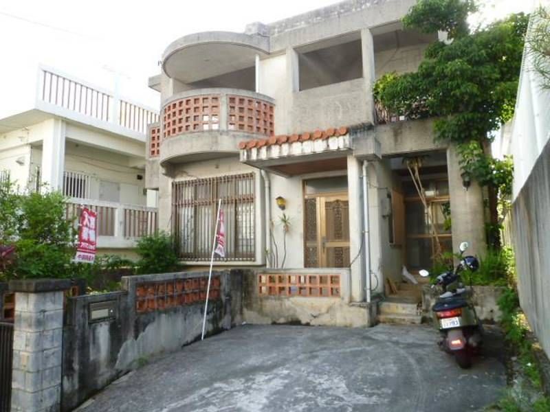 4LDK Detached House for Rent in Furubaru, Naha, Okinawa - Thumbnail 3