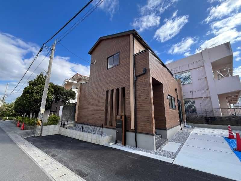 New 3LDK House for Sale in Naha, Okinawa - 88 sqm - Thumbnail 2