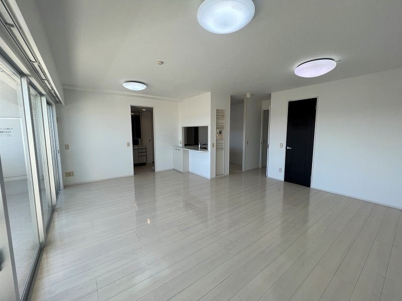 F Stage Toyosaki Riverfront 2LDK Apartment for Rent in Tomigusuku - Thumbnail 4