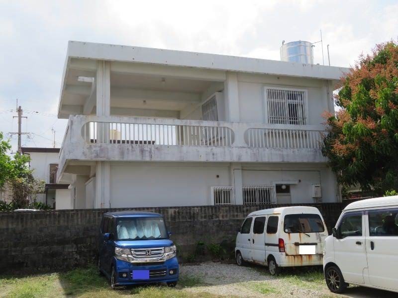 4DK Detached House for Sale in Awase, Okinawa City - Thumbnail 3