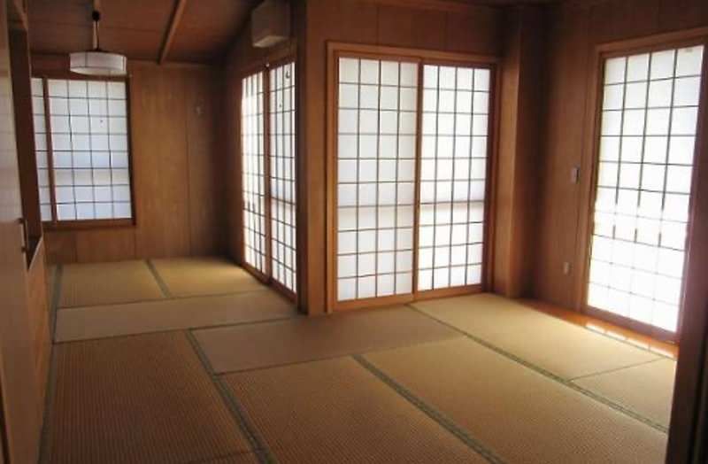 Ocean View 4LDK House for Sale in Uruma City, Okinawa - Thumbnail 2