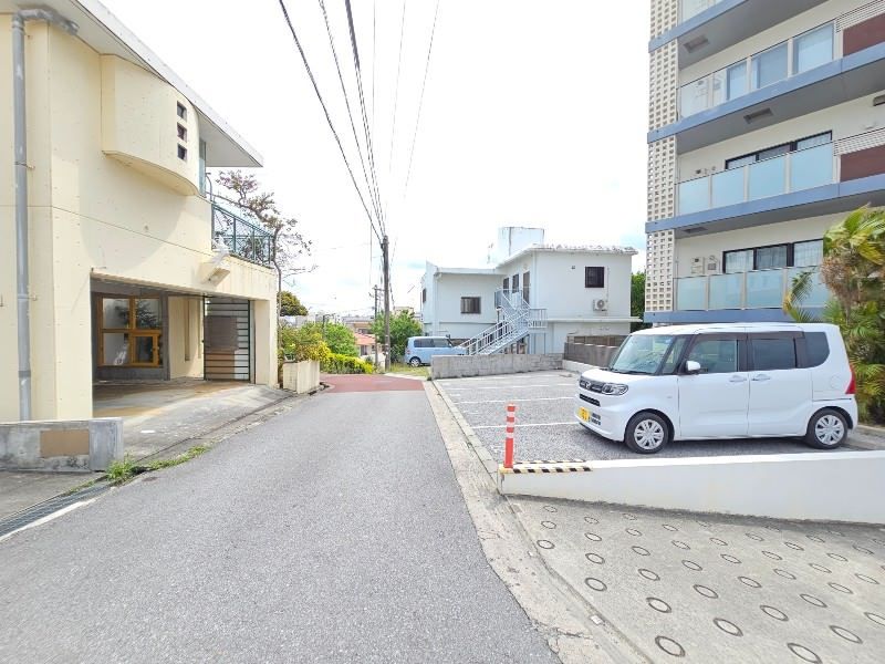 2LDK Apartment for Sale in Ginowan, Okinawa - 60.22 sqm - Thumbnail 3