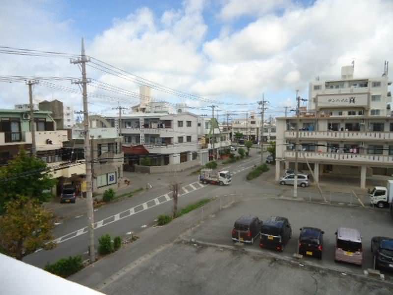 1LDK Apartment with Balcony in Itoman, Okinawa | 42 sqm - Thumbnail 2