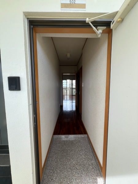 Chura Court 1R Apartment for Rent in Urasoe, Okinawa - Thumbnail 3