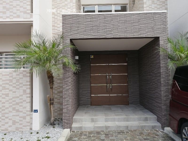 Modern 2LDK Apartment for Rent in Naha's Shintoshin, Okinawa - Thumbnail 3