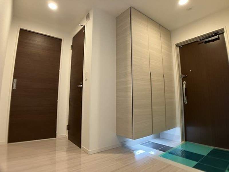 Modern 2LDK Apartment in Naha's Makishi Near International Street - Thumbnail 4