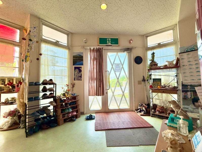 8LDK Business Residence in Yomitan with Ocean Views - Thumbnail 3