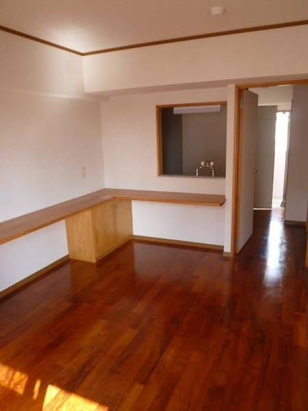 Palace Hikawa 1K Apartment for Rent in Naha, Okinawa - Thumbnail 4