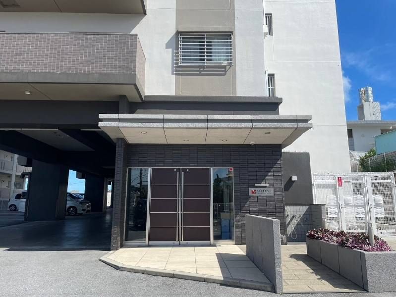 2LDK Apartment for Sale in Yogi, Okinawa City | Pet Consult - Thumbnail 2