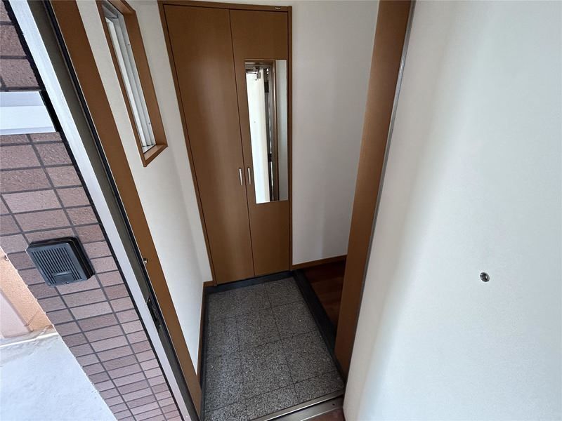 2LDK Apartment for Rent in Toyosaki, Tomigusuku City, Okinawa - Thumbnail 3