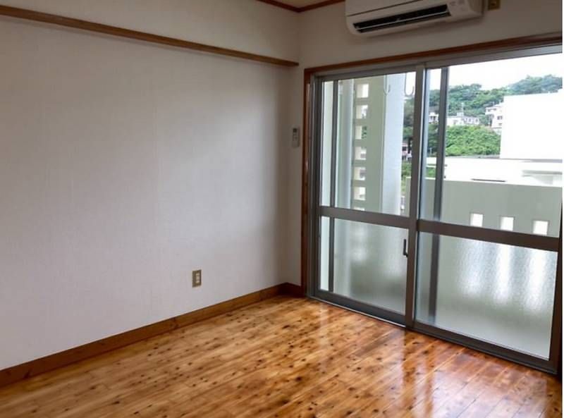 1R Apartment for Rent in Itoman, Okinawa - 17.6m2 - Thumbnail 3