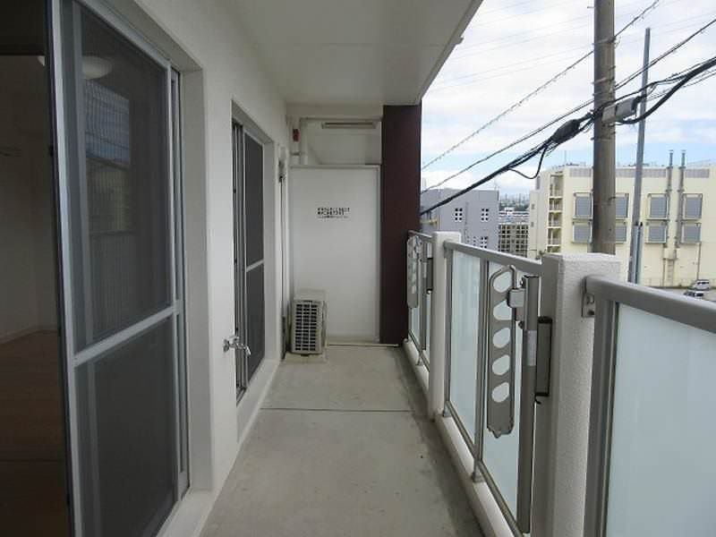 2LDK Apartment for Rent in Urasoe City, Okinawa - Thumbnail 4