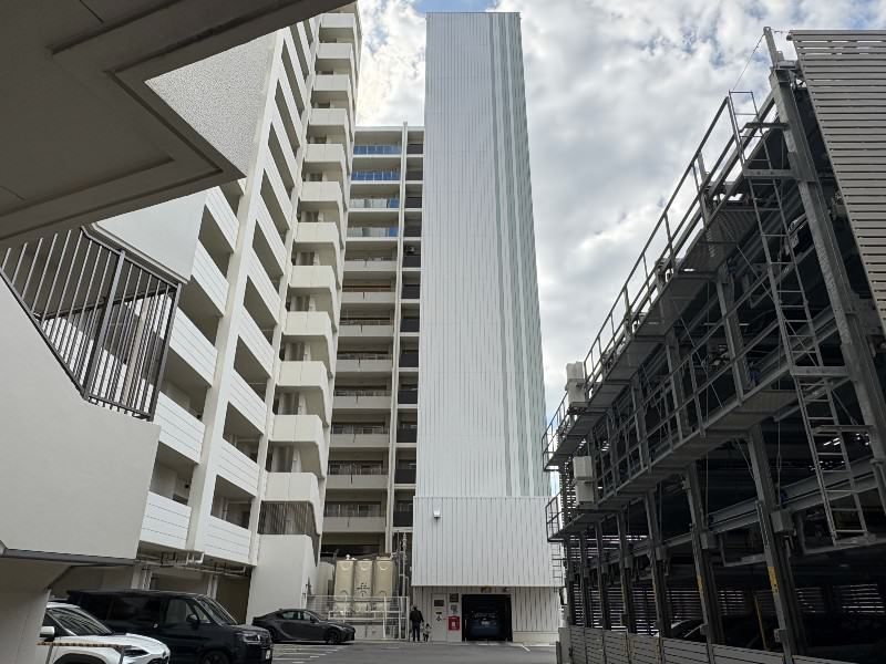 Blanc Sierra Naha Akebono Premist 2LDK Rental in Naha, Okinawa - Thumbnail 3