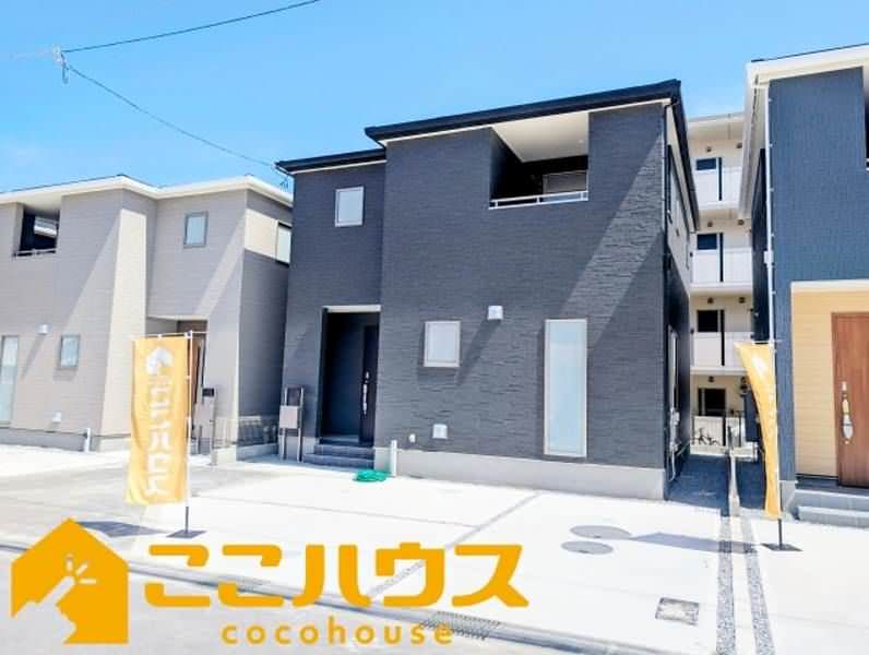 New 4LDK Detached House for Sale in Uruma City, Okinawa - Thumbnail 2