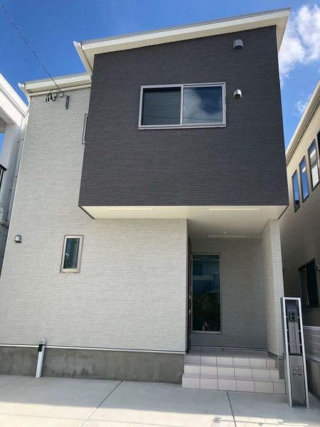 Modern 3LDK House for Rent in Tomigusuku, Okinawa with Solar Power - Thumbnail 2