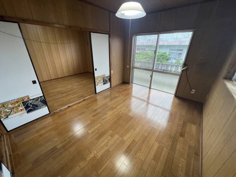 Renovated 2DK Apartment for Rent in Urasoe, Okinawa - Thumbnail 4