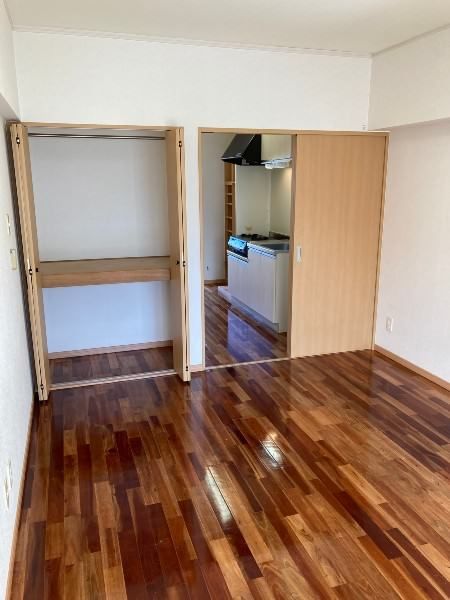 Churara 1K Apartment for Rent in Nakagusuku Village, Okinawa - Thumbnail 4