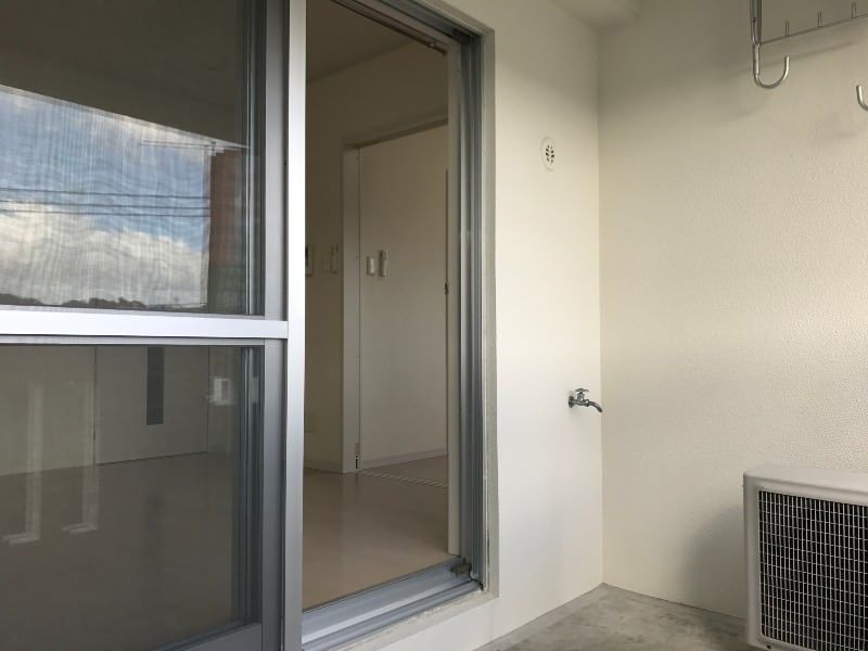 Shine Palace 1 Designer 1LDK Apartment for Rent in Itoman, Okinawa - Thumbnail 3