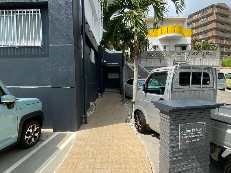 Shine Palace 1 Designer 1LDK Apartment for Rent in Itoman, Okinawa - Thumbnail 2