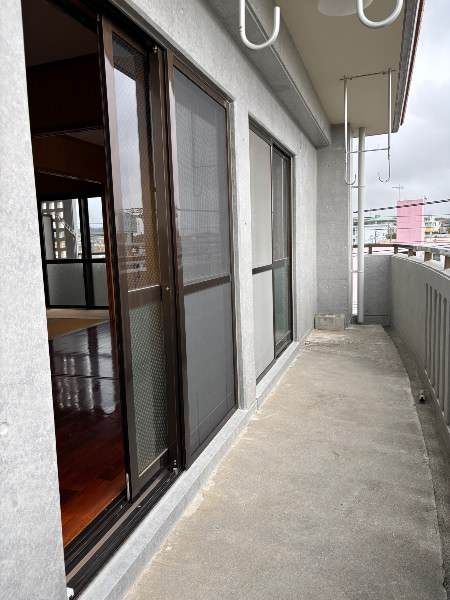 2LDK Apartment for Rent in Itoman, Okinawa | 48.6 sqm - Thumbnail 2