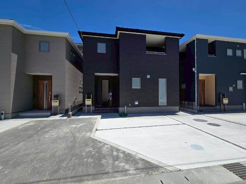 New 3LDK House for Sale in Uruma City, Okinawa - Thumbnail 3
