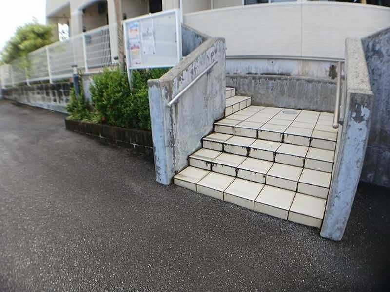 2LDK Apartment for Rent in Yomitan, Okinawa - 56.43 sqm - Thumbnail 4