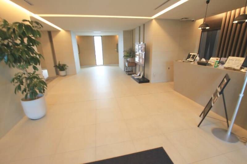 Luxury 2LDK Apartment with Concierge in Okinawa Toyosaki - Thumbnail 4
