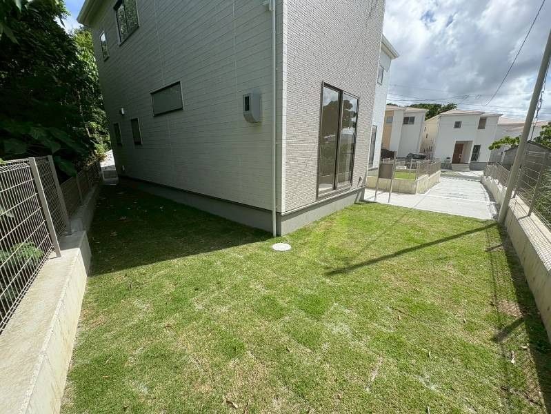 New 2025 3LDK House with Garden in Nanjo City Okinawa - Thumbnail 2