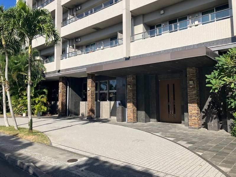 D-Grafort Okinawa Tower 2LDK Condo in Naha Omoromachi - Thumbnail 2