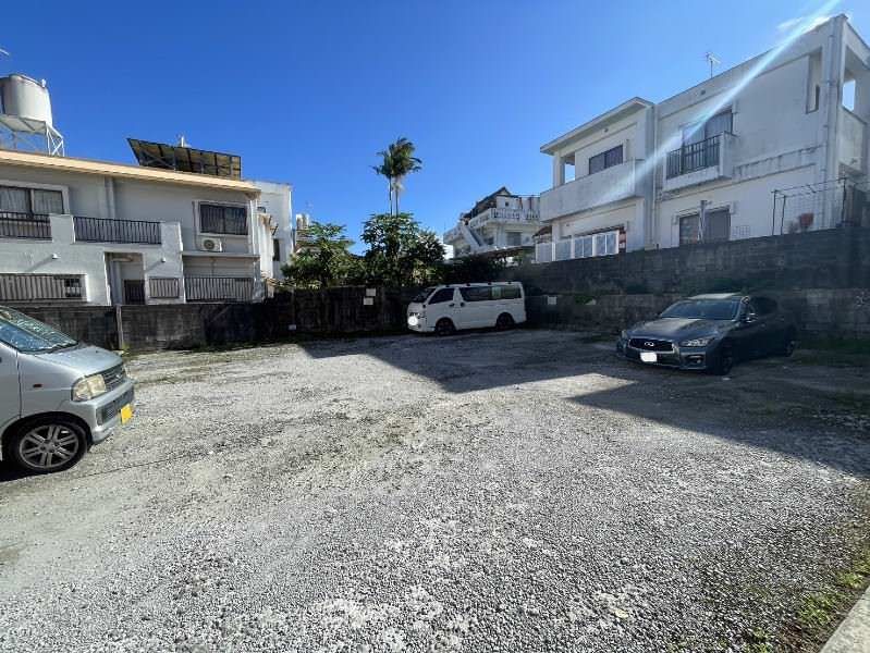 Rental Parking Space in Ginowan Okinawa with Garage Certificate - Thumbnail 3