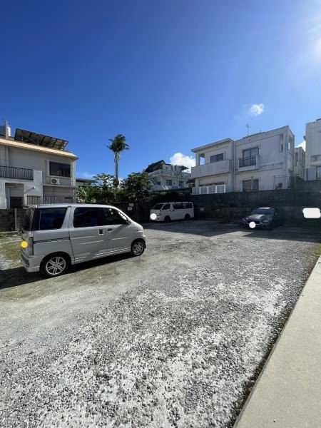 Rental Parking Space in Ginowan Okinawa with Garage Certificate - Thumbnail 4