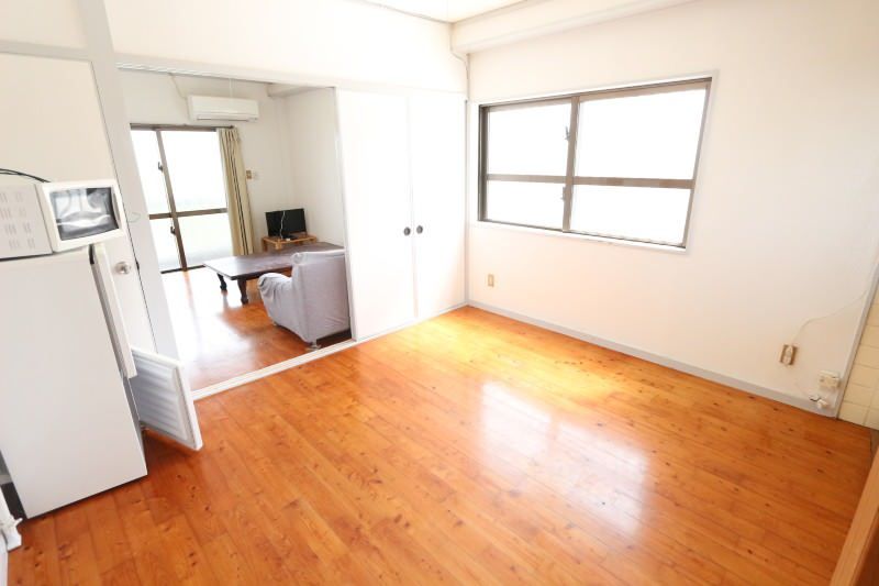 2DK Apartment for Rent in Urasoe Nishihara, Okinawa - Thumbnail 4